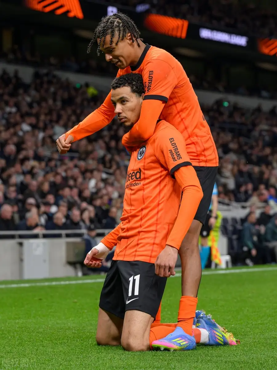 关于转折点！多特蒙德绝杀压哨；欧篮联集结日攻防权衡；话题不断；资深球员宣示担当的信息