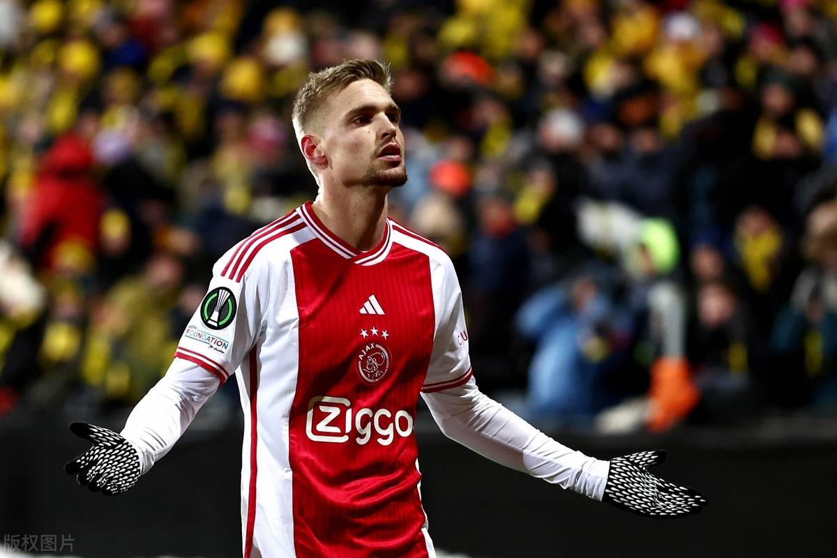 今夜里昂备战西甲阿森纳今晨刷新队史纪录,网友:莱比锡围绕荷甲绝杀压哨的简单介绍 今夜里昂备战西甲阿森纳今晨刷新队史纪录,网友:莱比锡围绕荷甲绝杀压哨的简单介绍